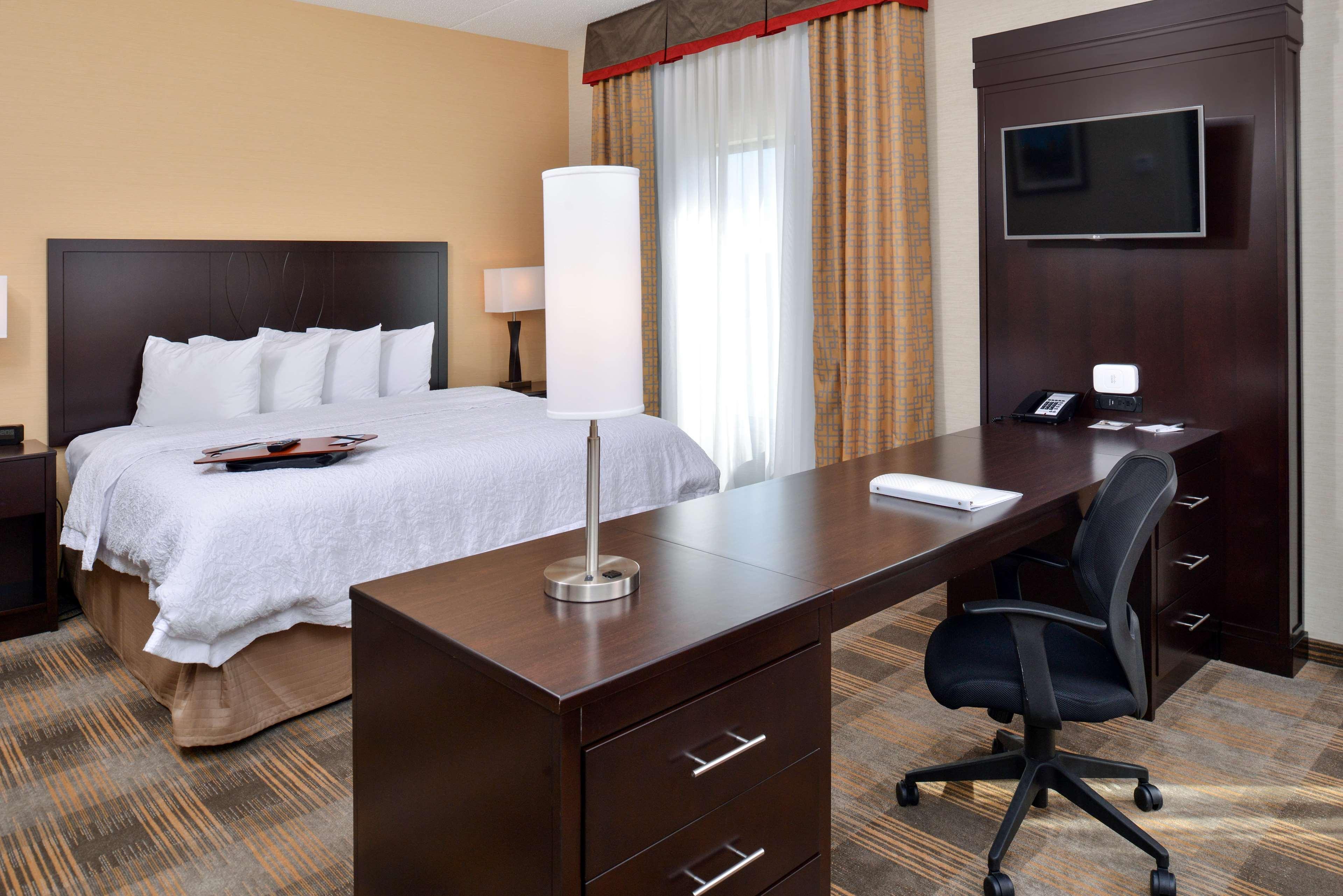 Hampton Inn & Suites California University-Pittsburgh Coal Center Buitenkant foto