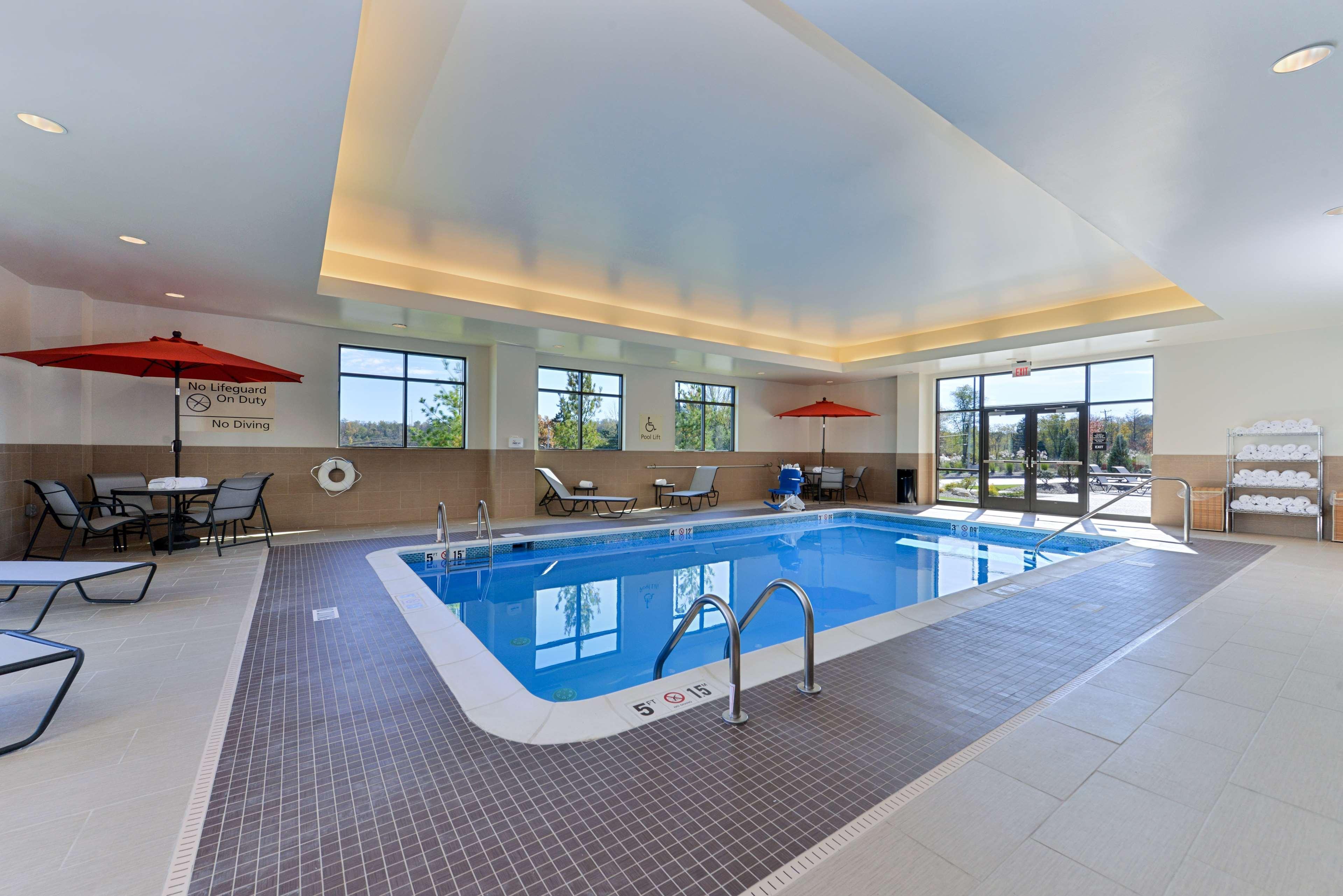 Hampton Inn & Suites California University-Pittsburgh Coal Center Buitenkant foto
