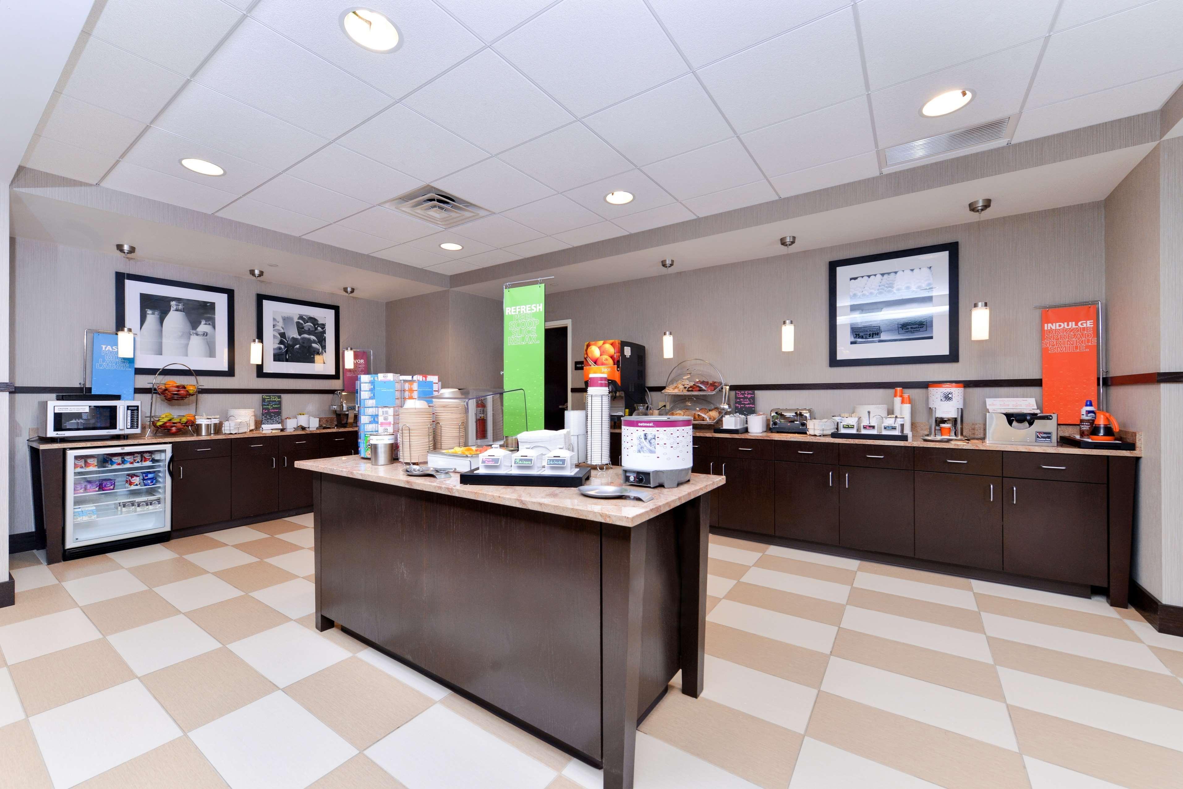 Hampton Inn & Suites California University-Pittsburgh Coal Center Buitenkant foto