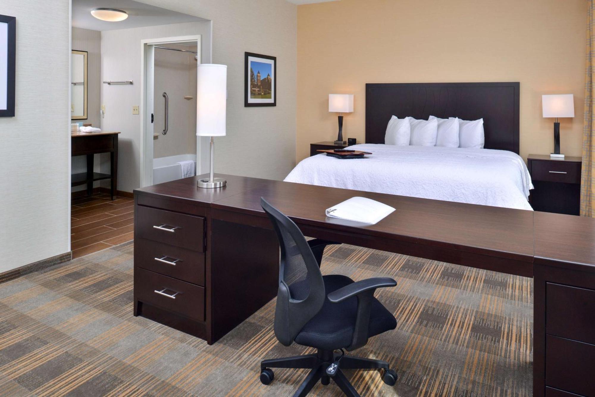 Hampton Inn & Suites California University-Pittsburgh Coal Center Buitenkant foto