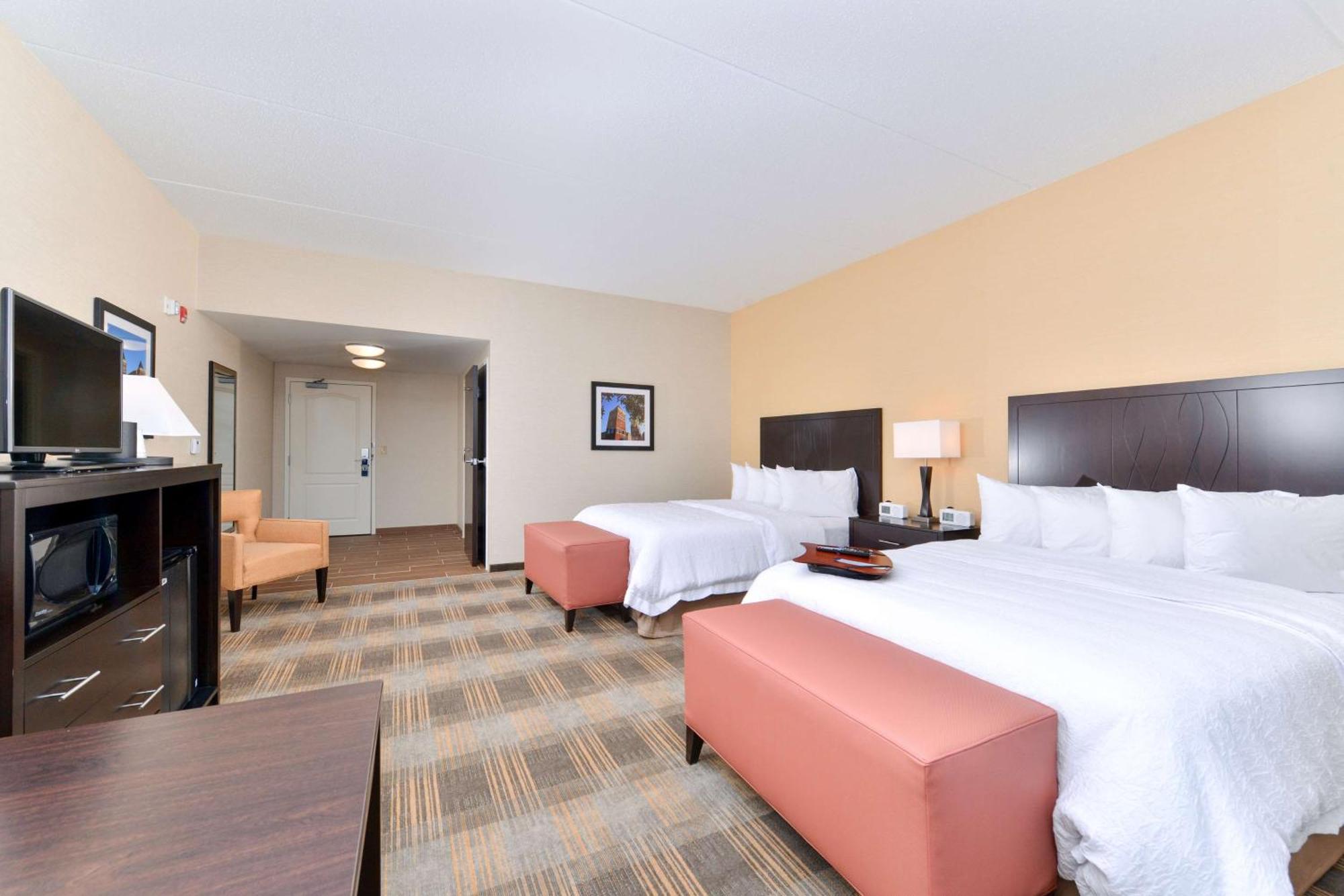 Hampton Inn & Suites California University-Pittsburgh Coal Center Buitenkant foto