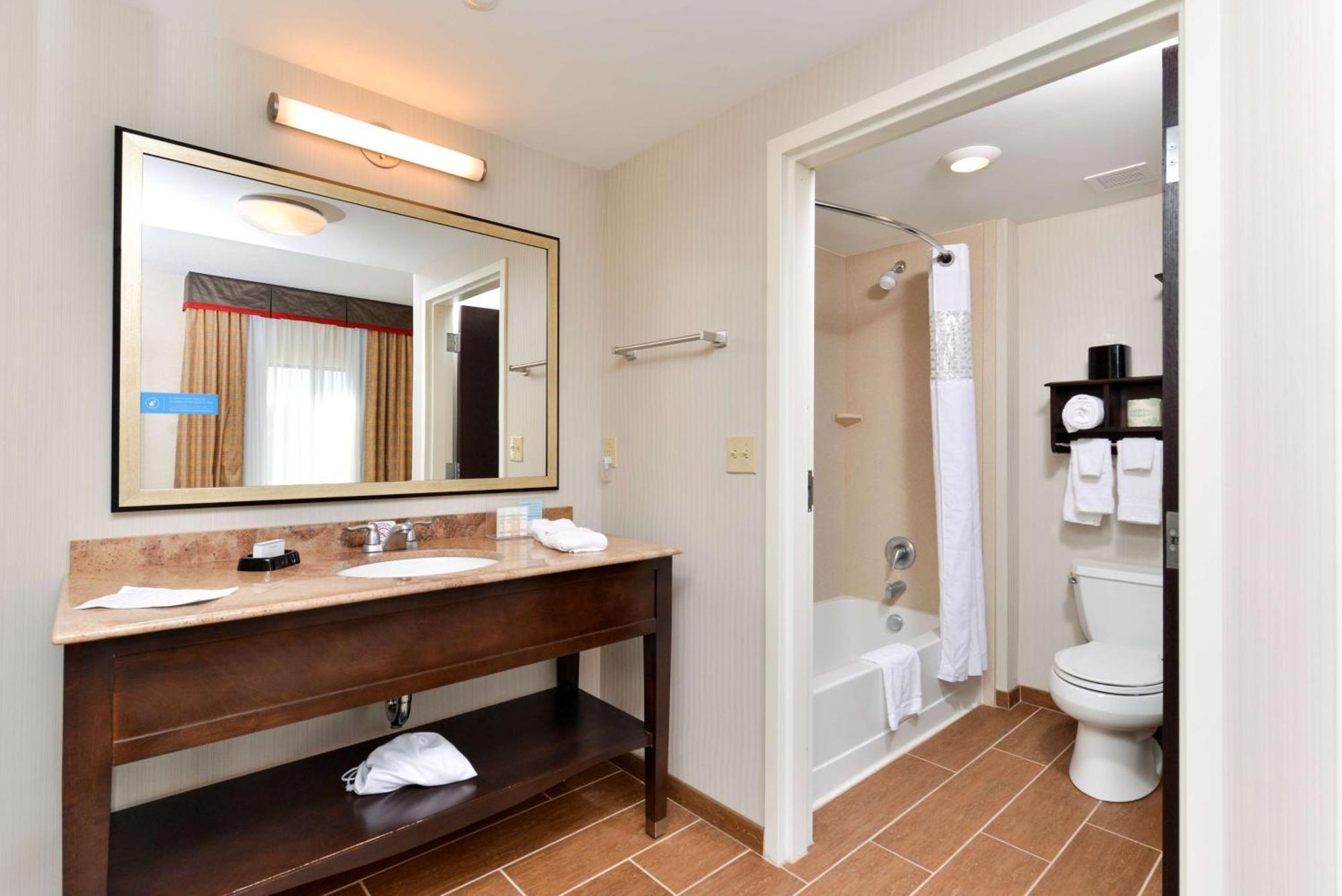 Hampton Inn & Suites California University-Pittsburgh Coal Center Buitenkant foto