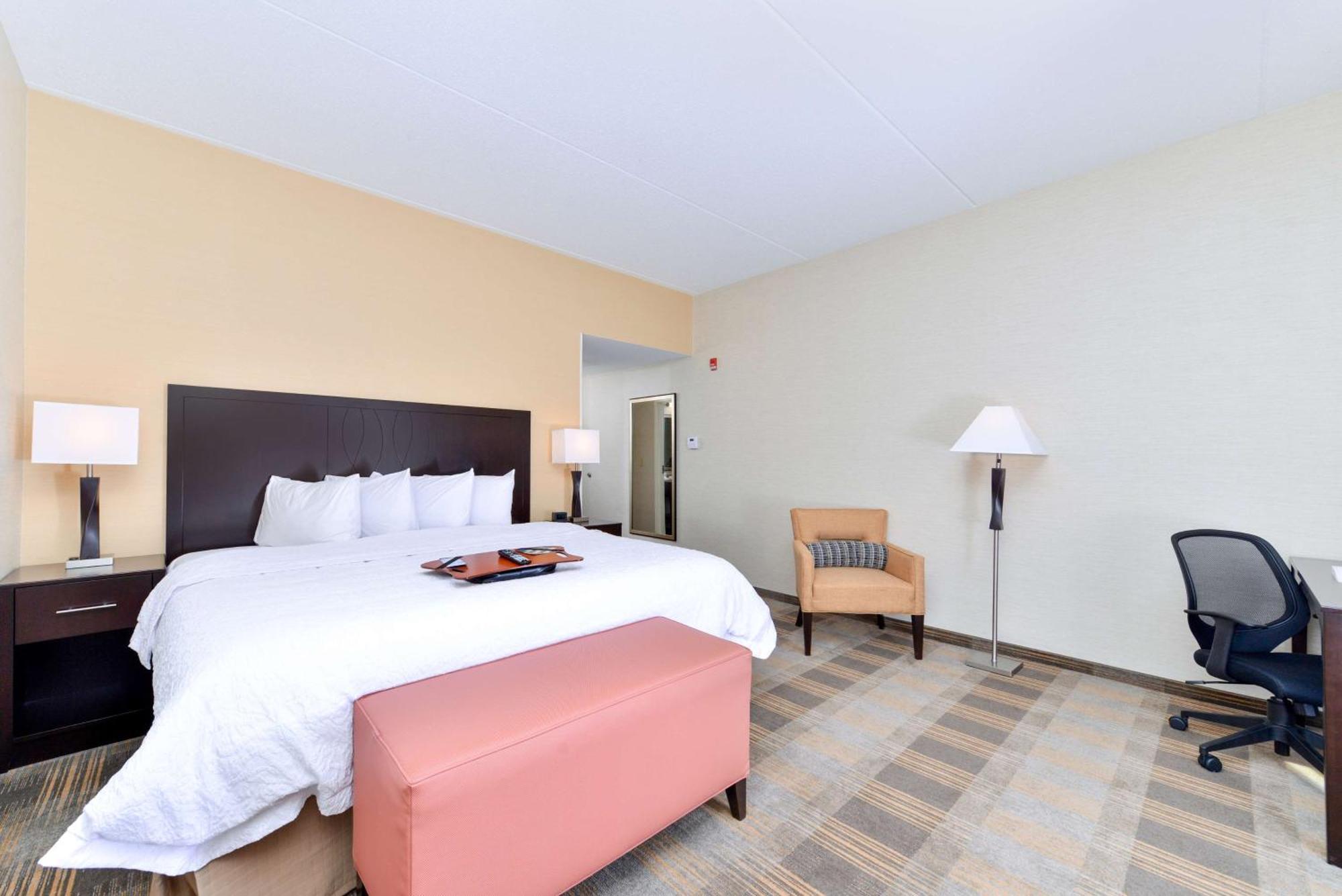 Hampton Inn & Suites California University-Pittsburgh Coal Center Buitenkant foto