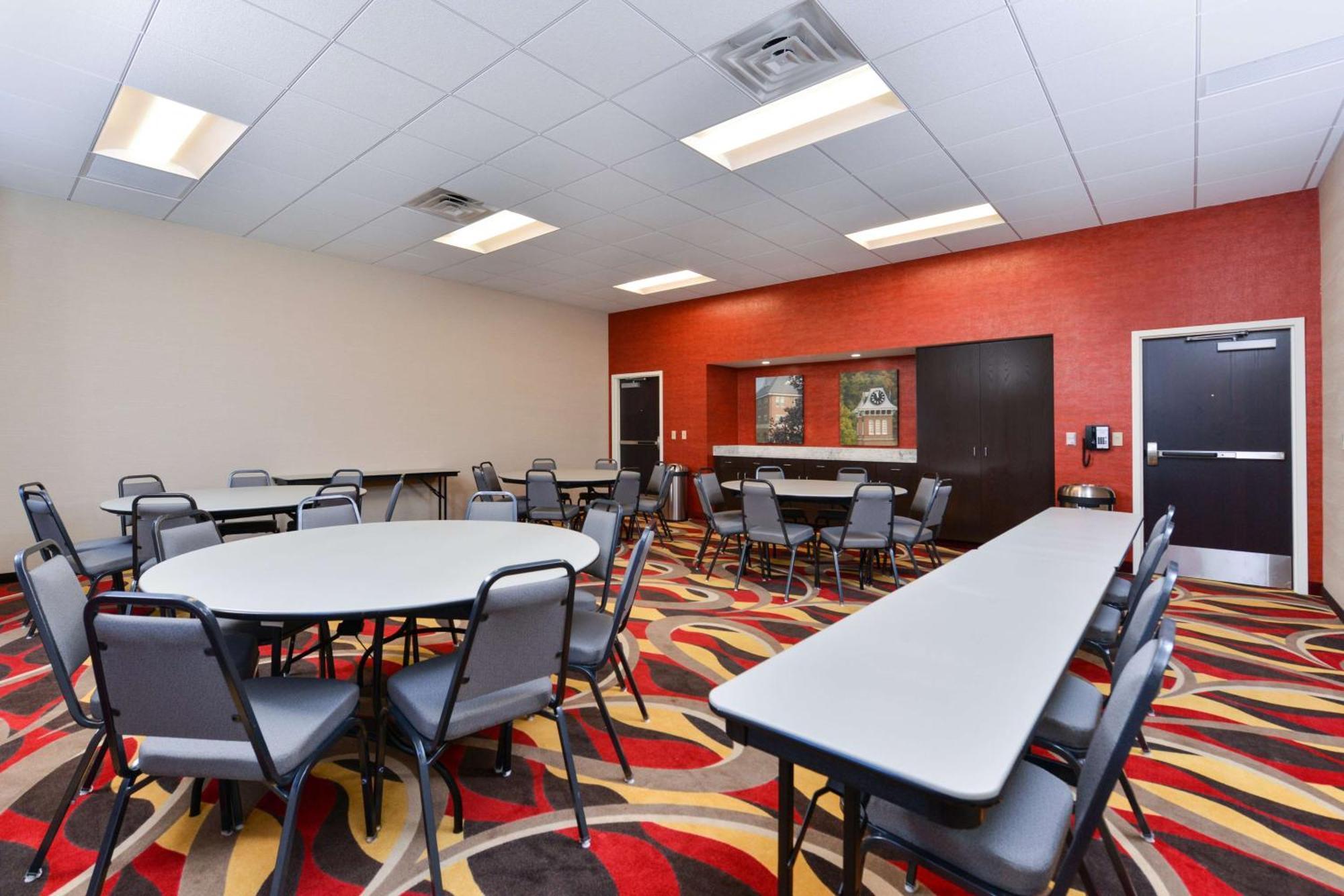 Hampton Inn & Suites California University-Pittsburgh Coal Center Buitenkant foto